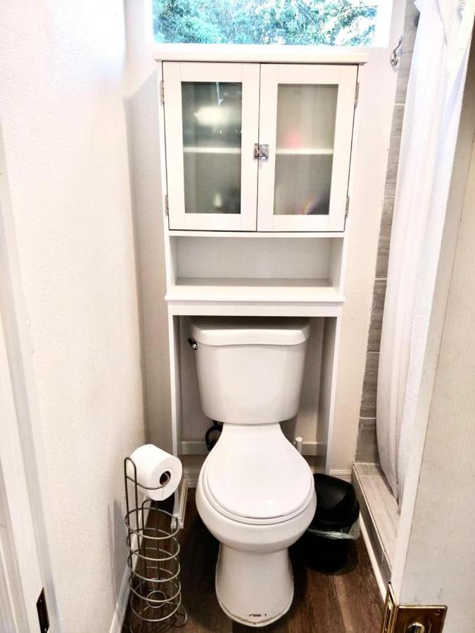 Two Fully Equipped Apartments And A Studio 5 Miles From The Beach Sankt Petersburg Exterior foto